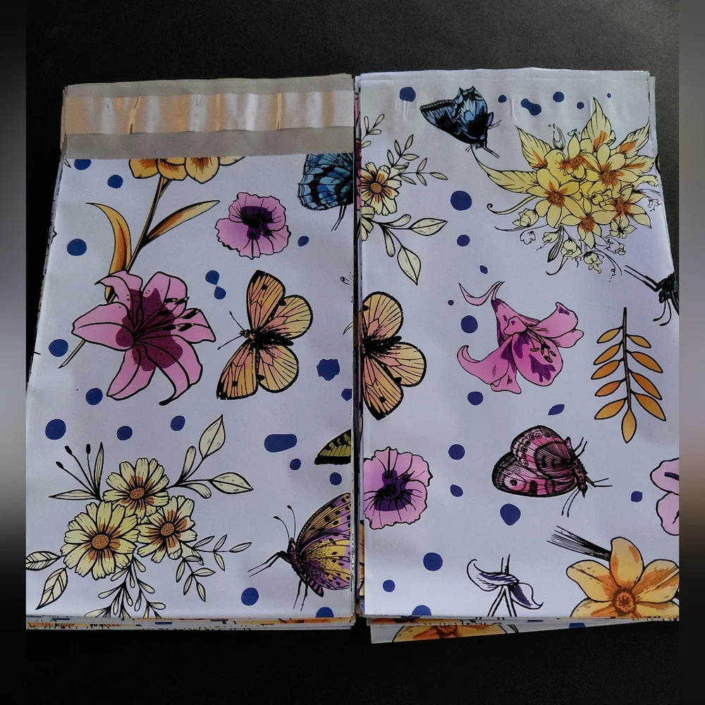 20ct. 6x9 Polymailers Random Thank You Cards And Stickers